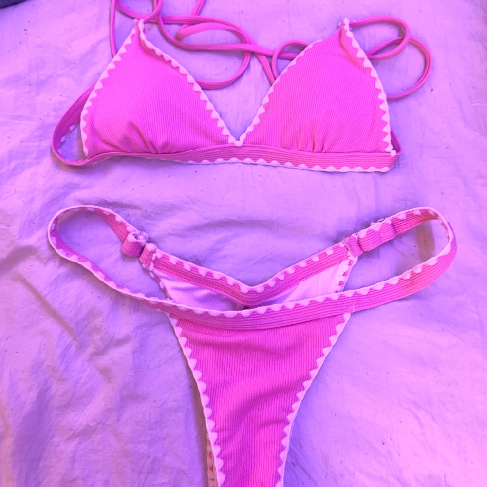 Pink bikini set
